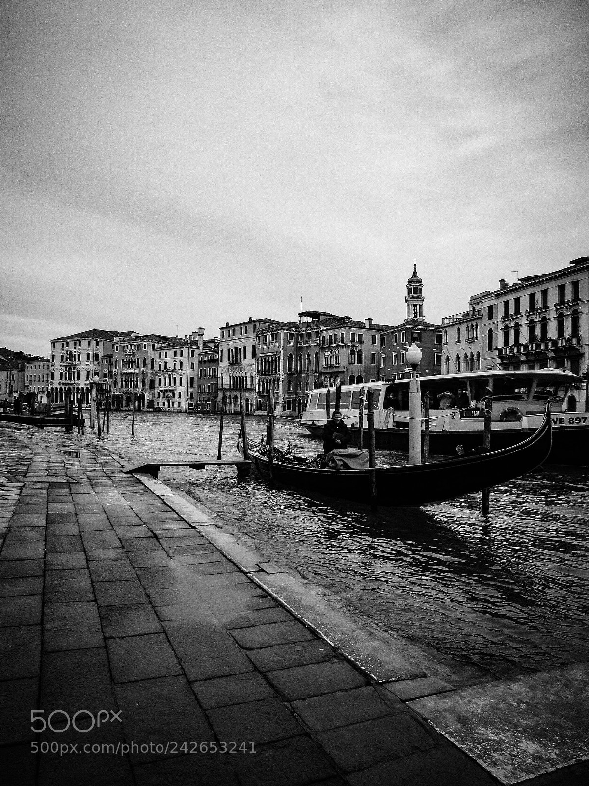 Canon PowerShot SX520 HS sample photo. Venice in one shot photography