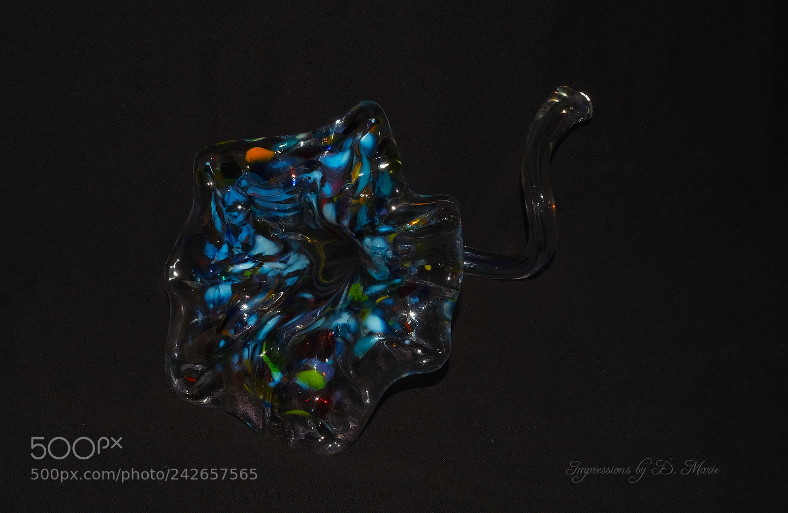 Fujifilm X-T10 sample photo. Blown glass flower photography