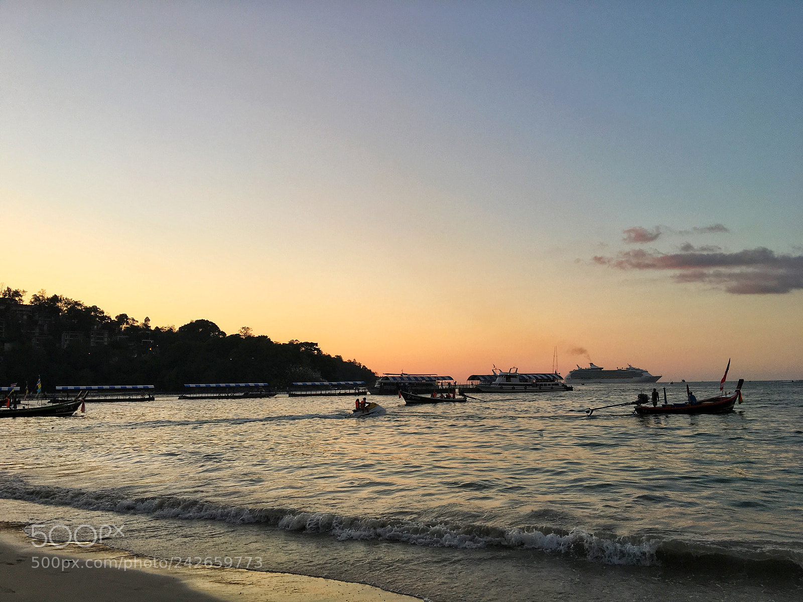 Apple iPhone 6s Plus sample photo. Patong beach, phuket photography