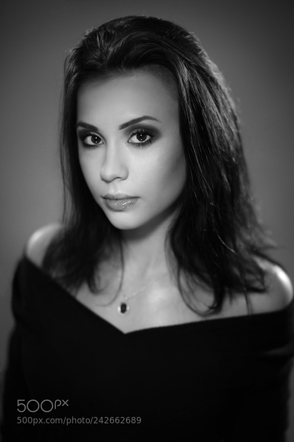 Sony a7 sample photo. Karolina photography