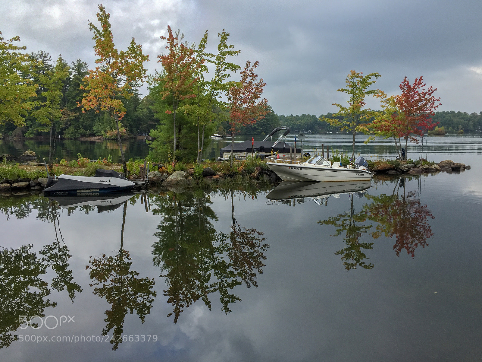 Apple iPhone 6 sample photo. Reflections photography