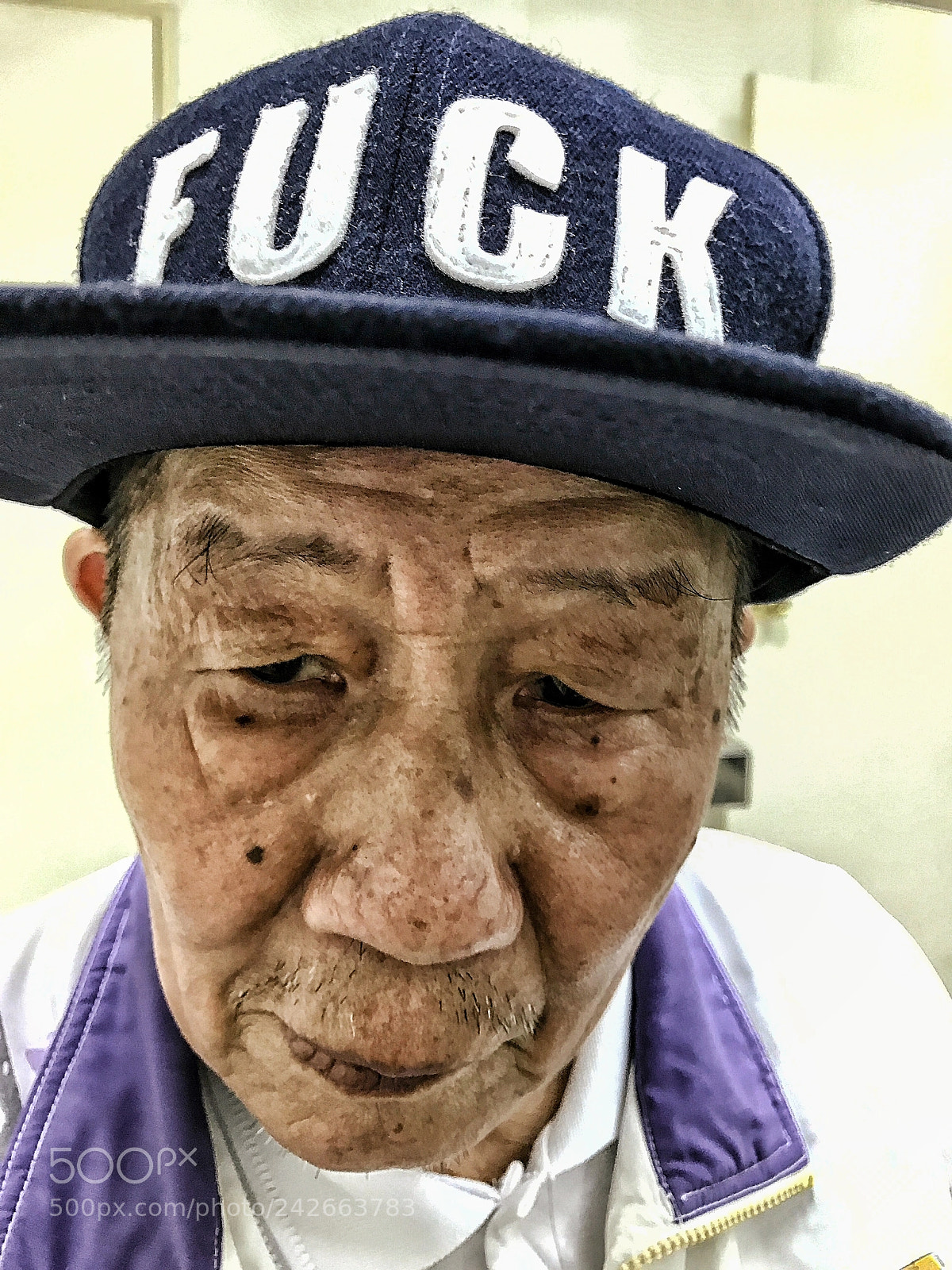 Apple iPhone 7 sample photo. An old friend photography