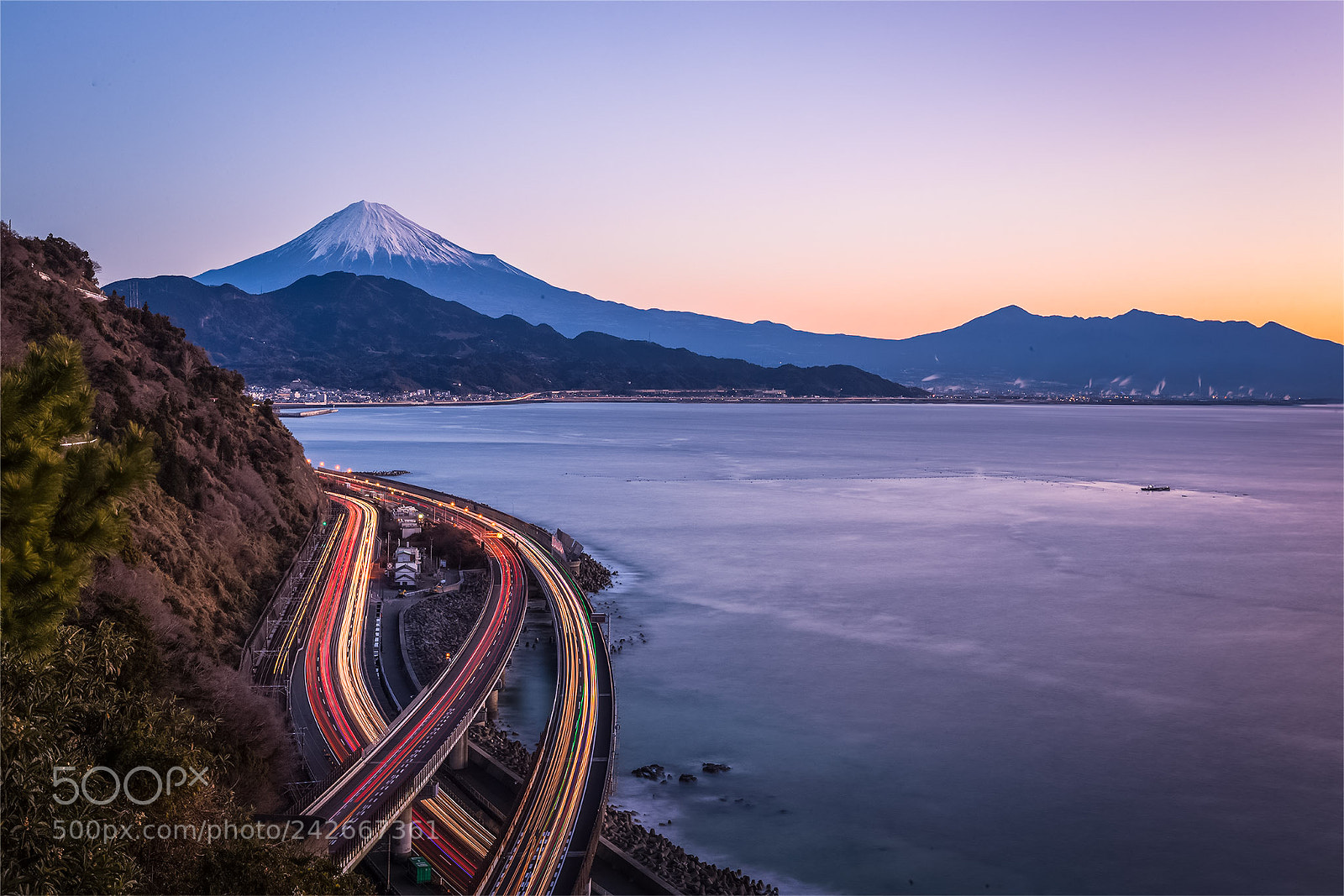 Canon EOS-1D X Mark II sample photo. Mt.fuji and suruga bay photography