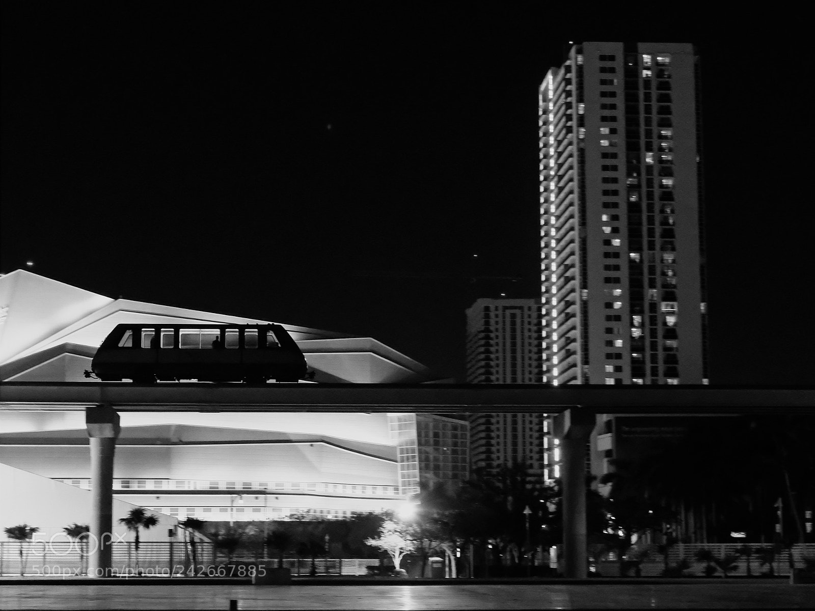 Fujifilm X-T2 sample photo. People mover photography