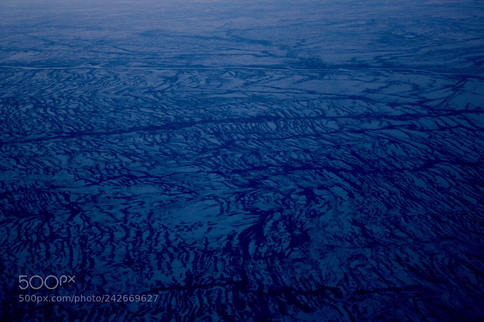 Canon EOS 750D (EOS Rebel T6i / EOS Kiss X8i) sample photo. Iceland dark flyover photography