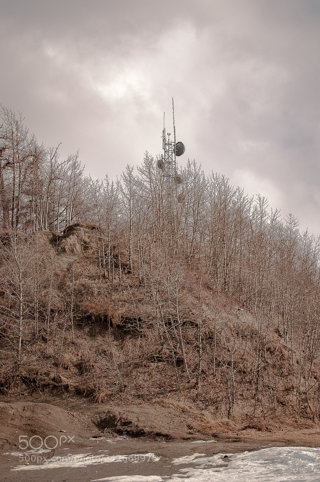 Nikon D40 sample photo. Microwave tower photography