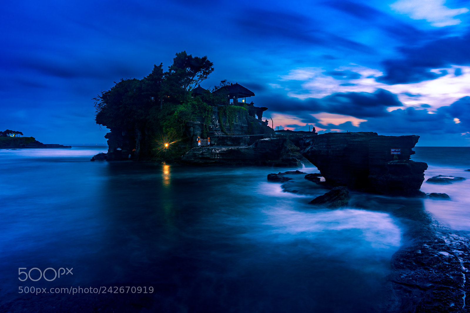 Nikon D810 sample photo. Sunset glow of tanah photography