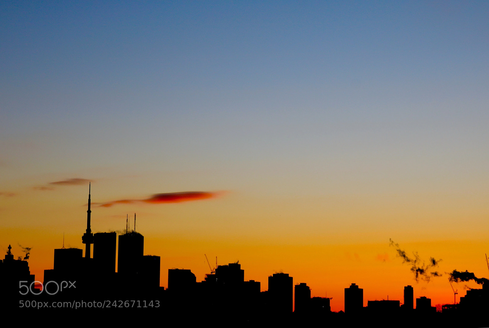 Canon EOS 750D (EOS Rebel T6i / EOS Kiss X8i) sample photo. Toronto in silhouette photography