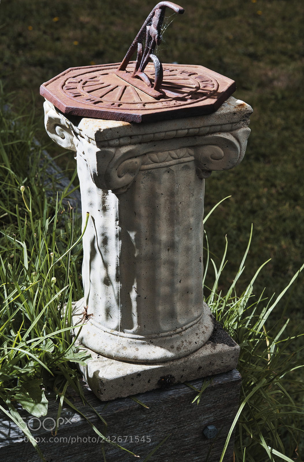 Nikon AF-S Micro-Nikkor 60mm F2.8G ED sample photo. Sundial photography