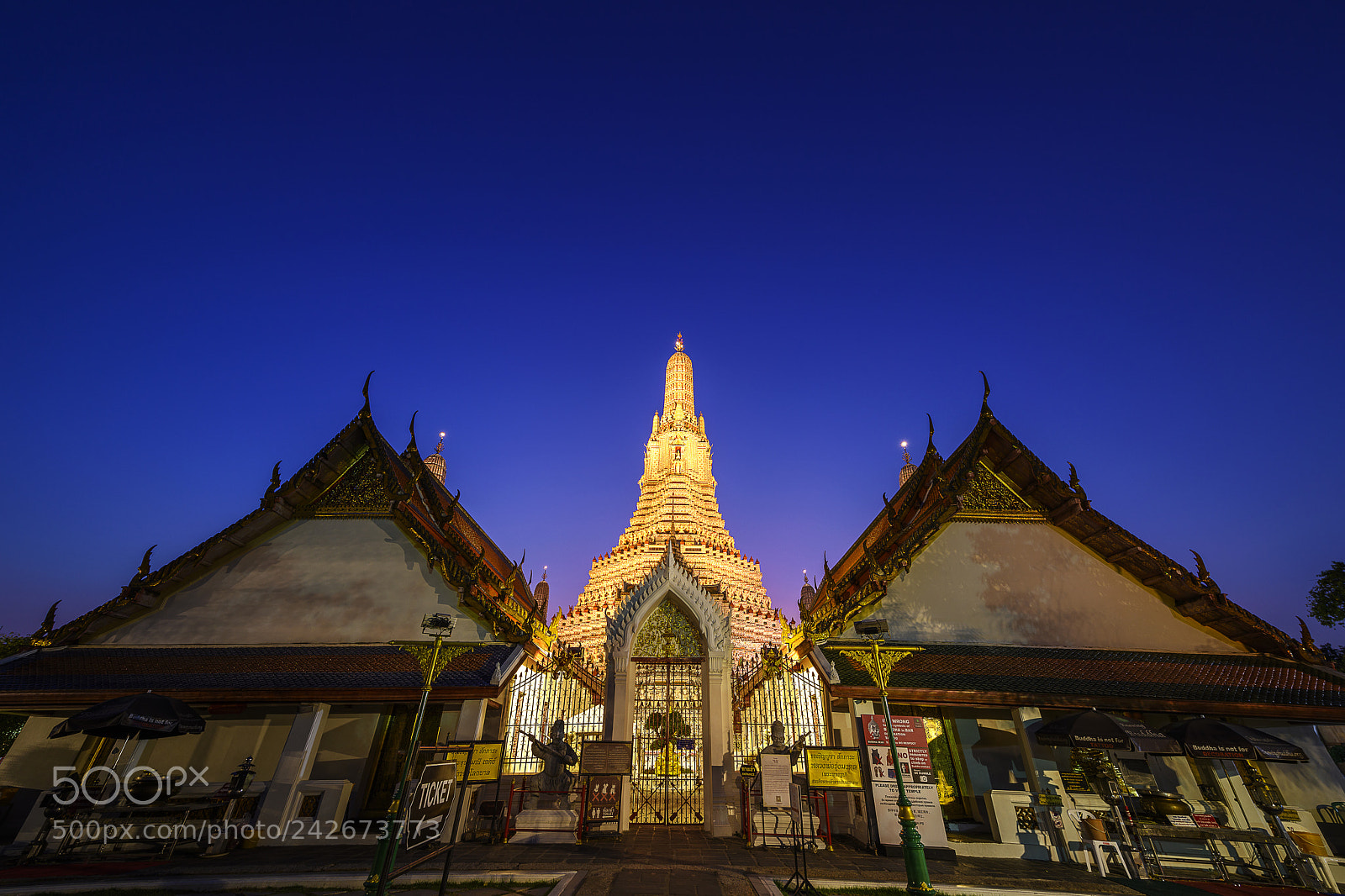 Nikon D850 sample photo. Bangkok,thailand wat arun temple photography