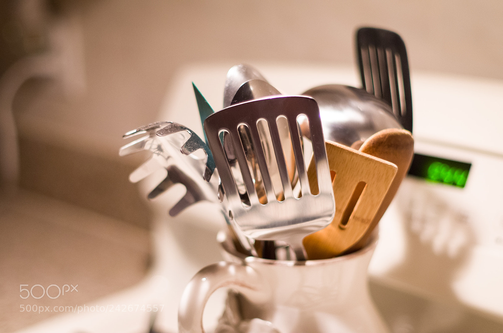 Pentax K-50 sample photo. Metal photography