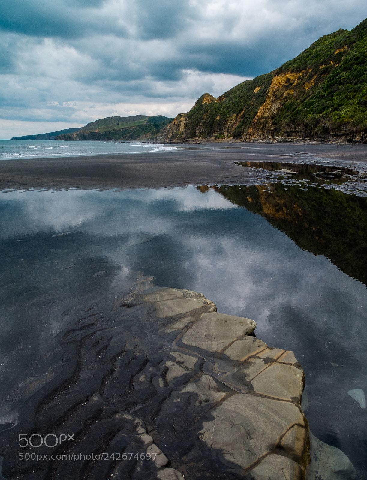 Fujifilm X10 sample photo. Wildness tunnel beach photography