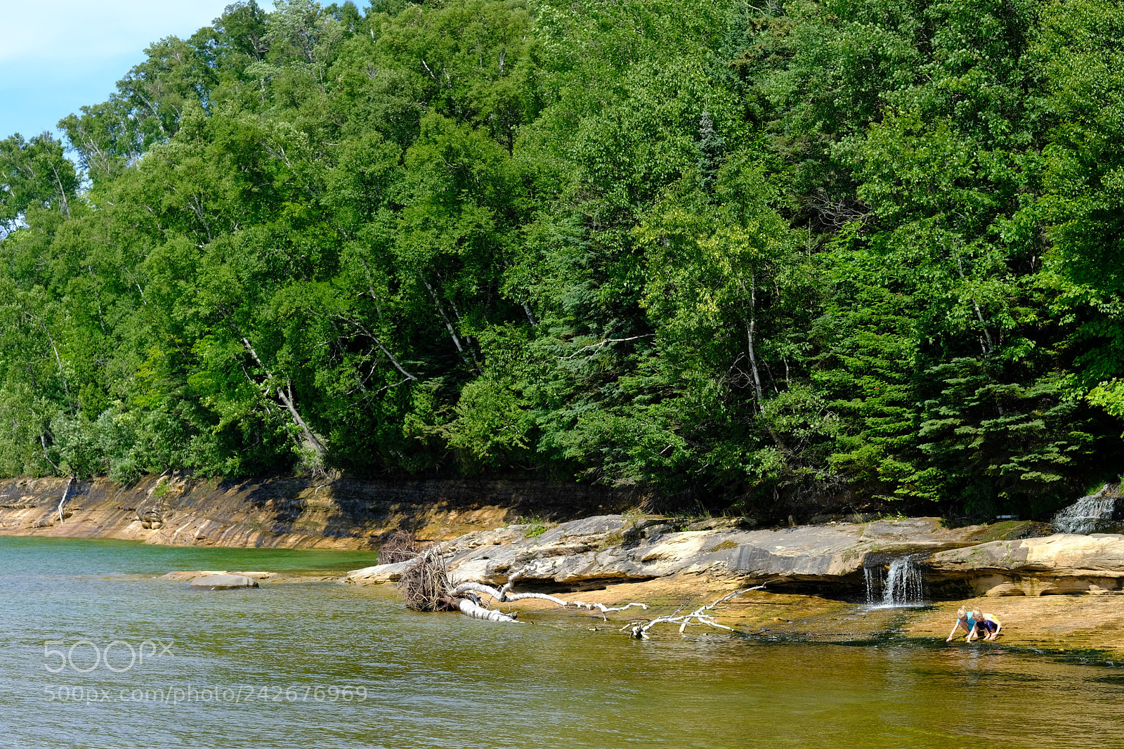 Fujifilm X-T2 sample photo. Pictured rocks national lakeshore photography