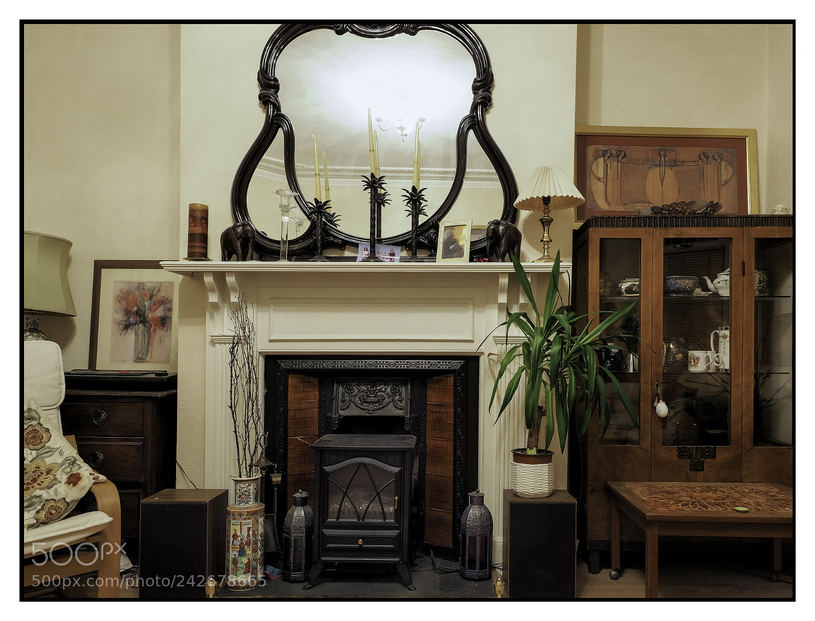 Olympus OM-D E-M1 Mark II sample photo. Eclectic interior photography