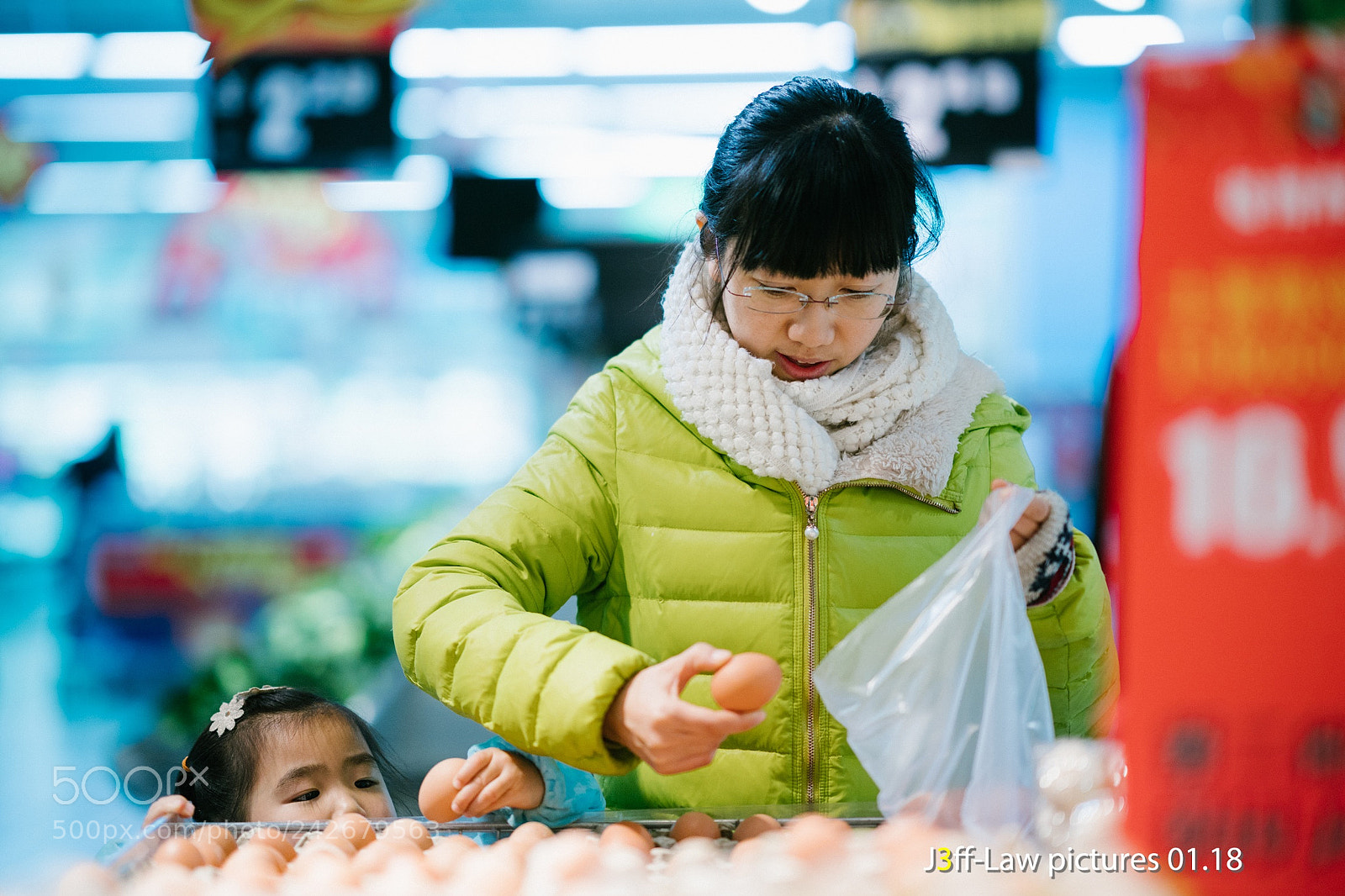 Sony a9 sample photo. Shaye wants to help photography