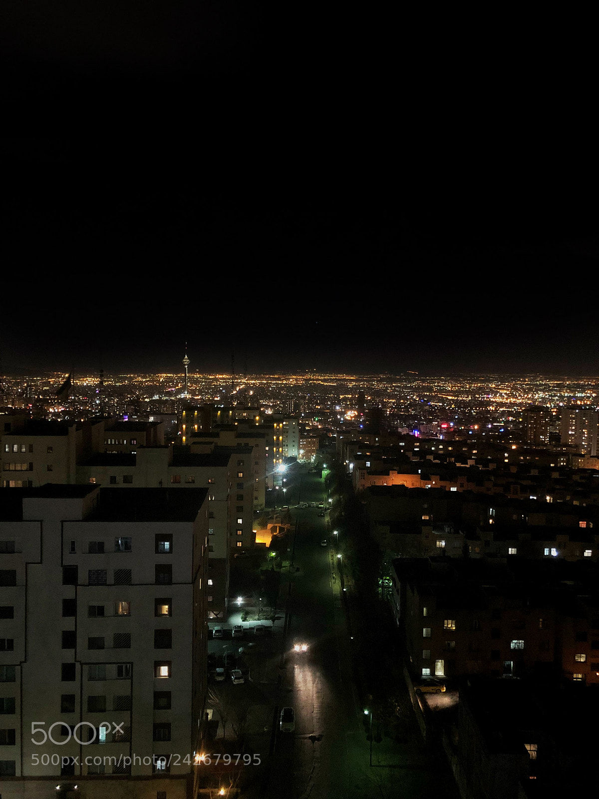 Apple iPhone X sample photo. City lights photography