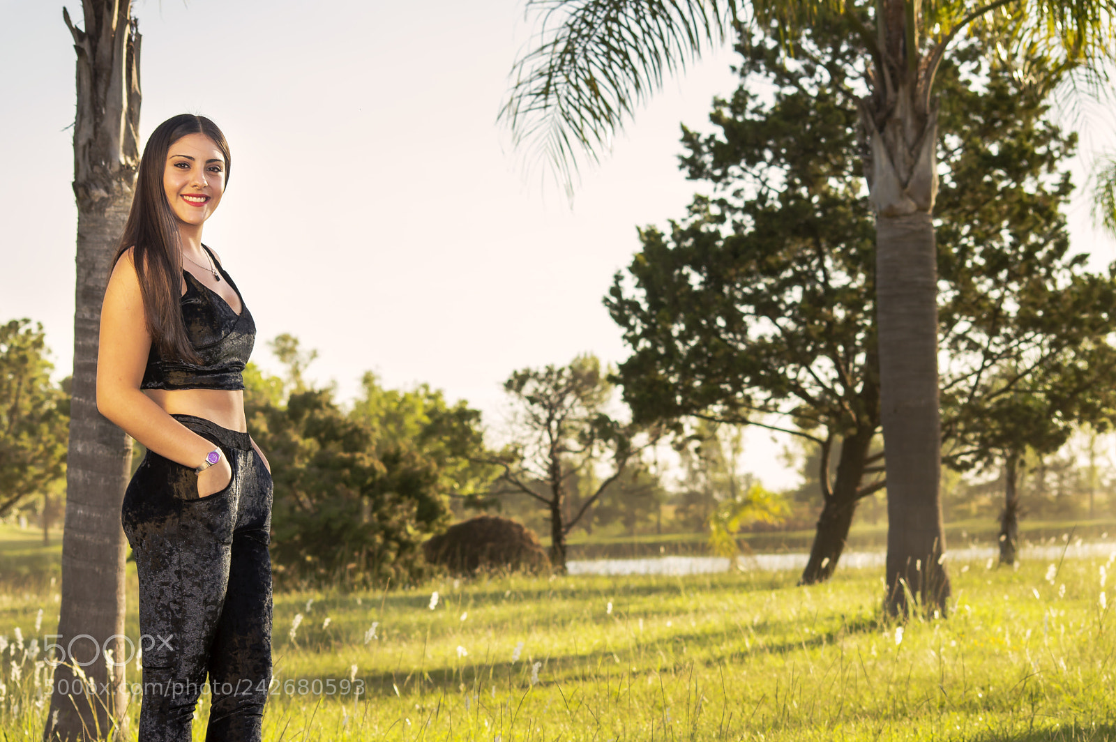Nikon D3200 sample photo. Modelo : brisa photography