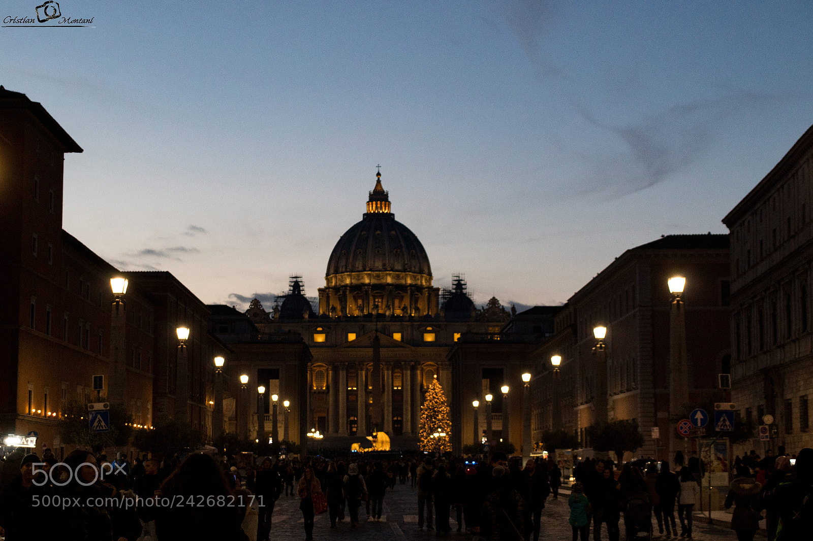 Canon EOS 1300D (EOS Rebel T6 / EOS Kiss X80) sample photo. The way to vatican photography