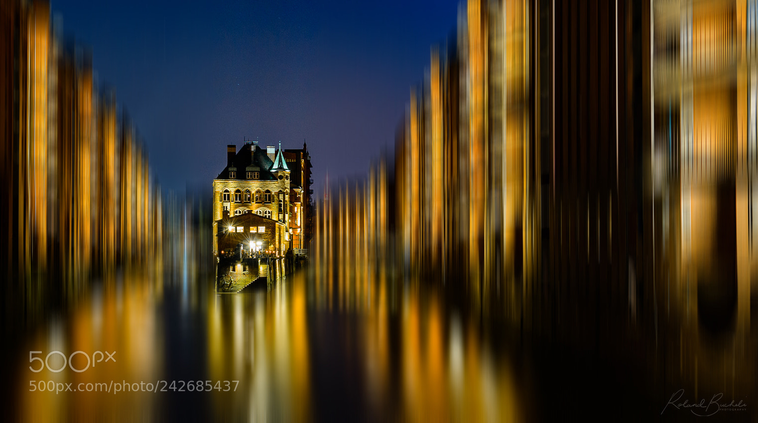 Nikon D4 sample photo. Wasserschloss in der speicherstadt photography