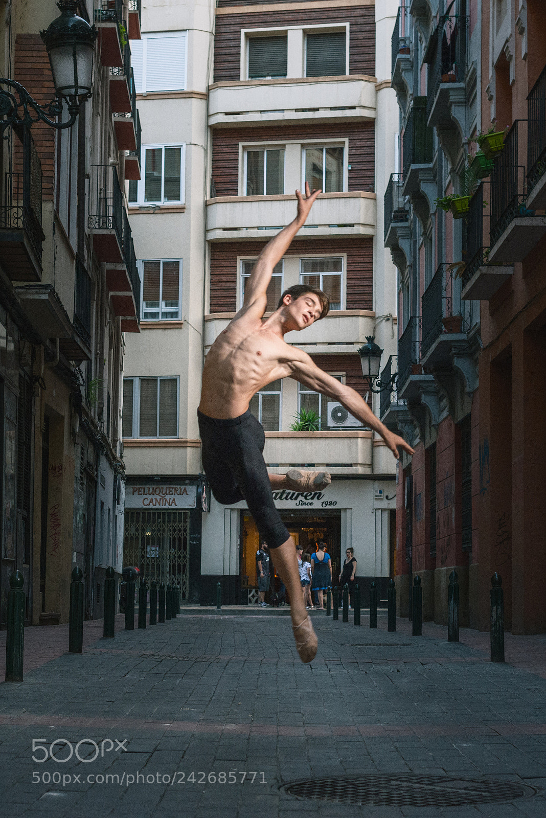 Nikon D800 sample photo. Zaragoza street dance proyect photography