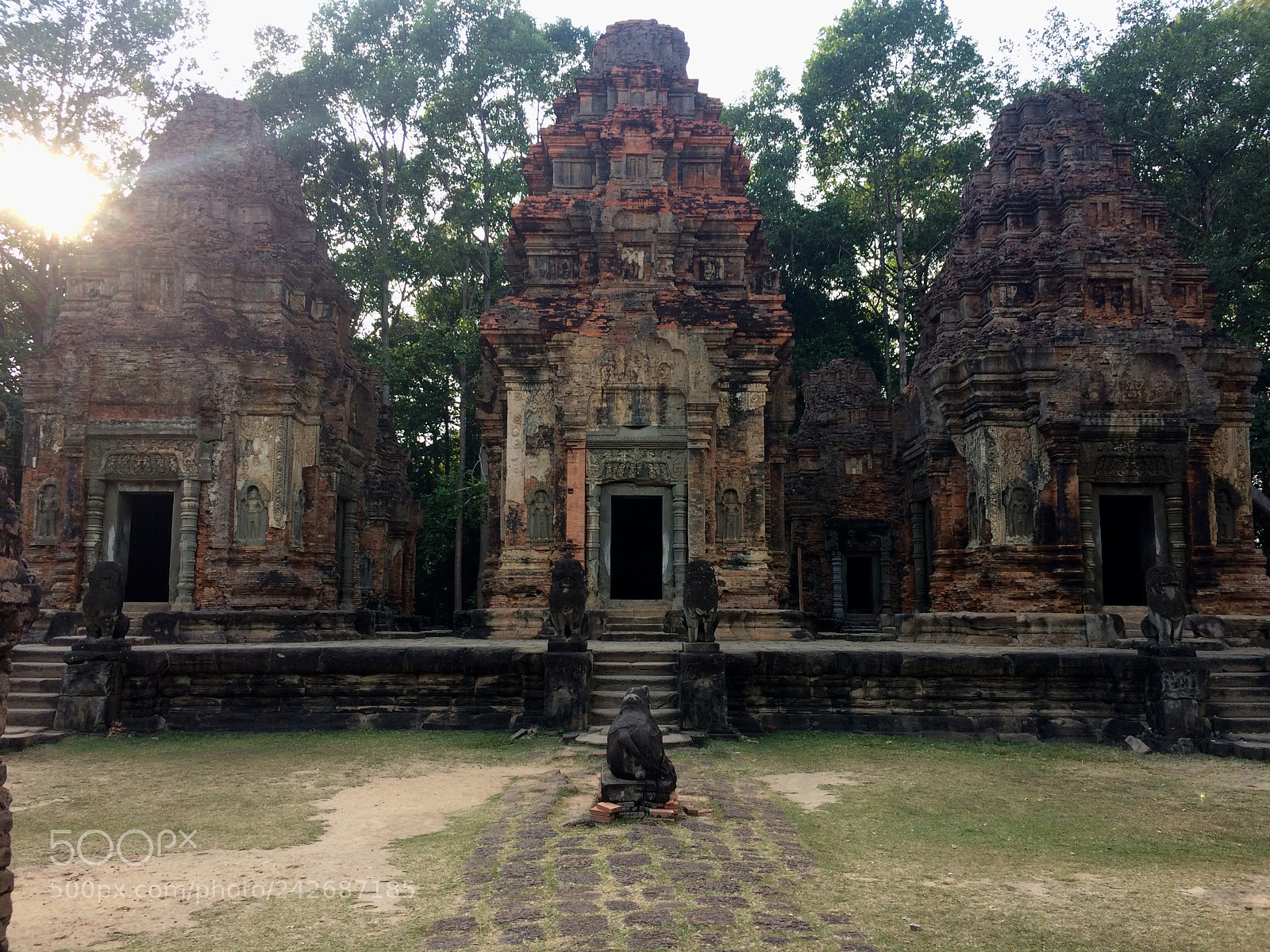 Apple iPhone 5s sample photo. Temple photography