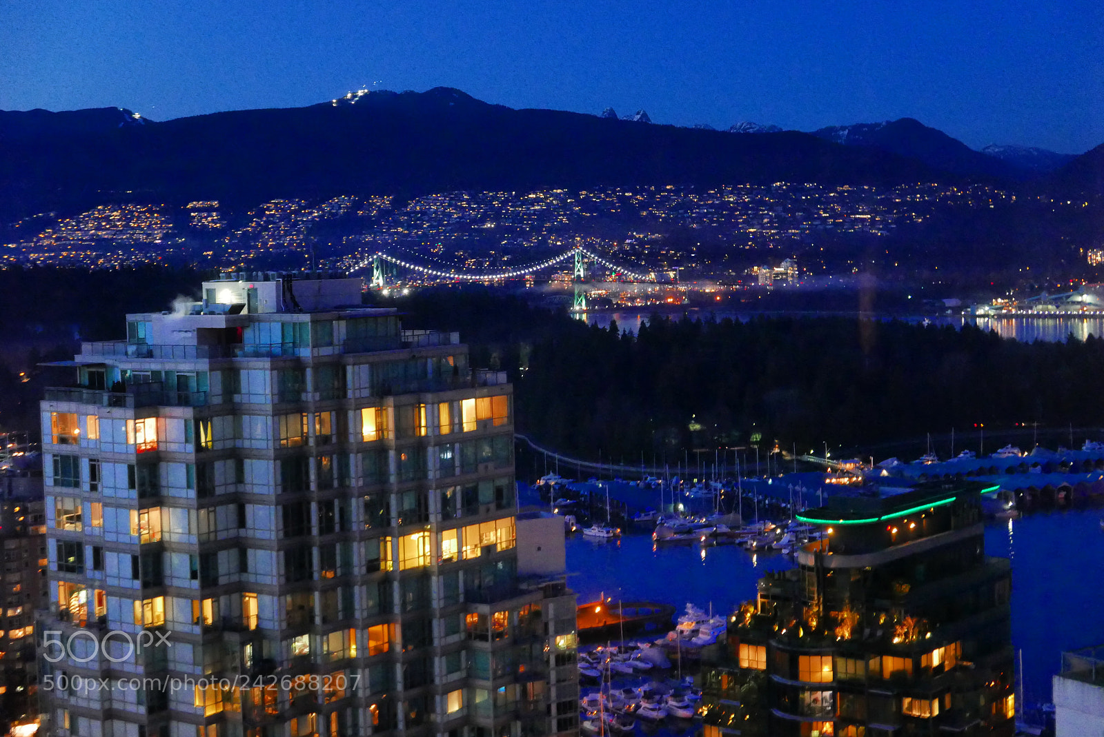 Panasonic Lumix DMC-LX100 sample photo. Blue hour  photography