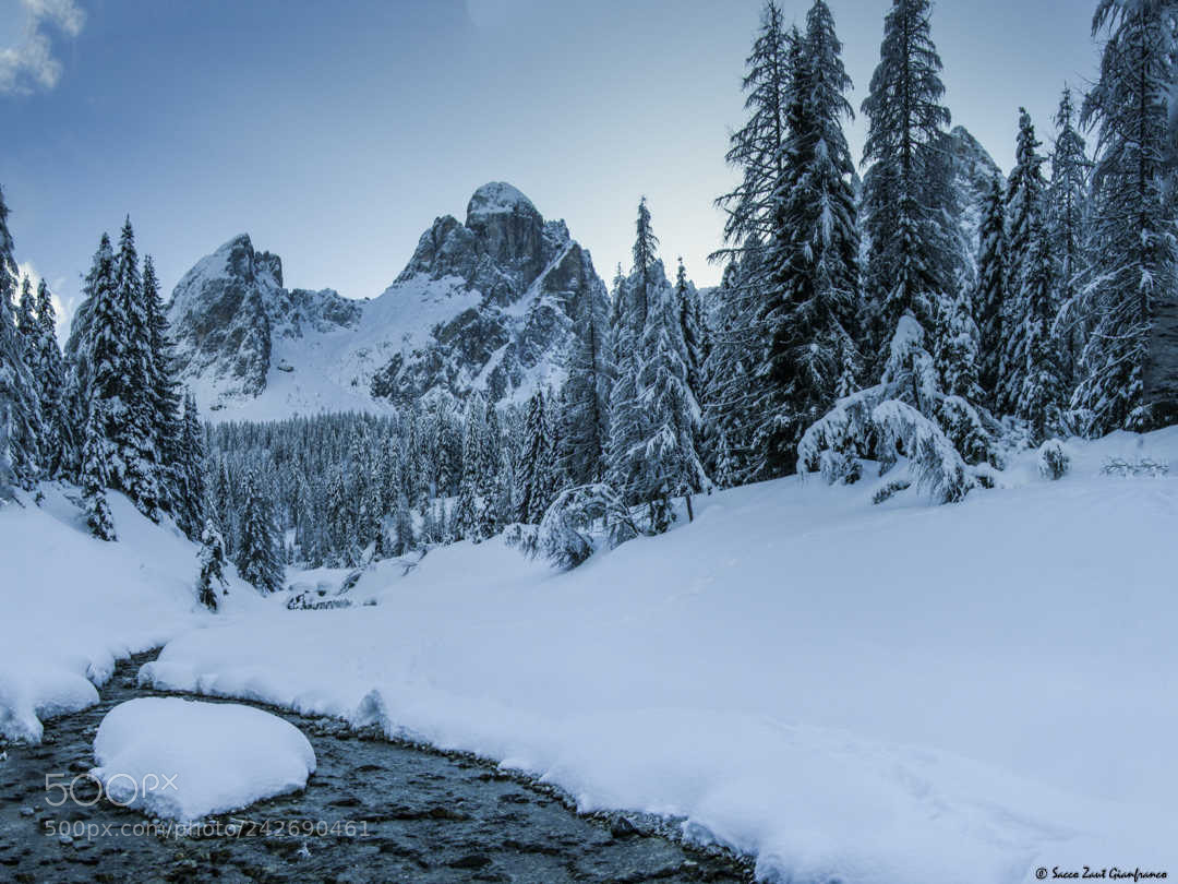 Leica V-LUX 1 sample photo. Snow on rio bianco photography