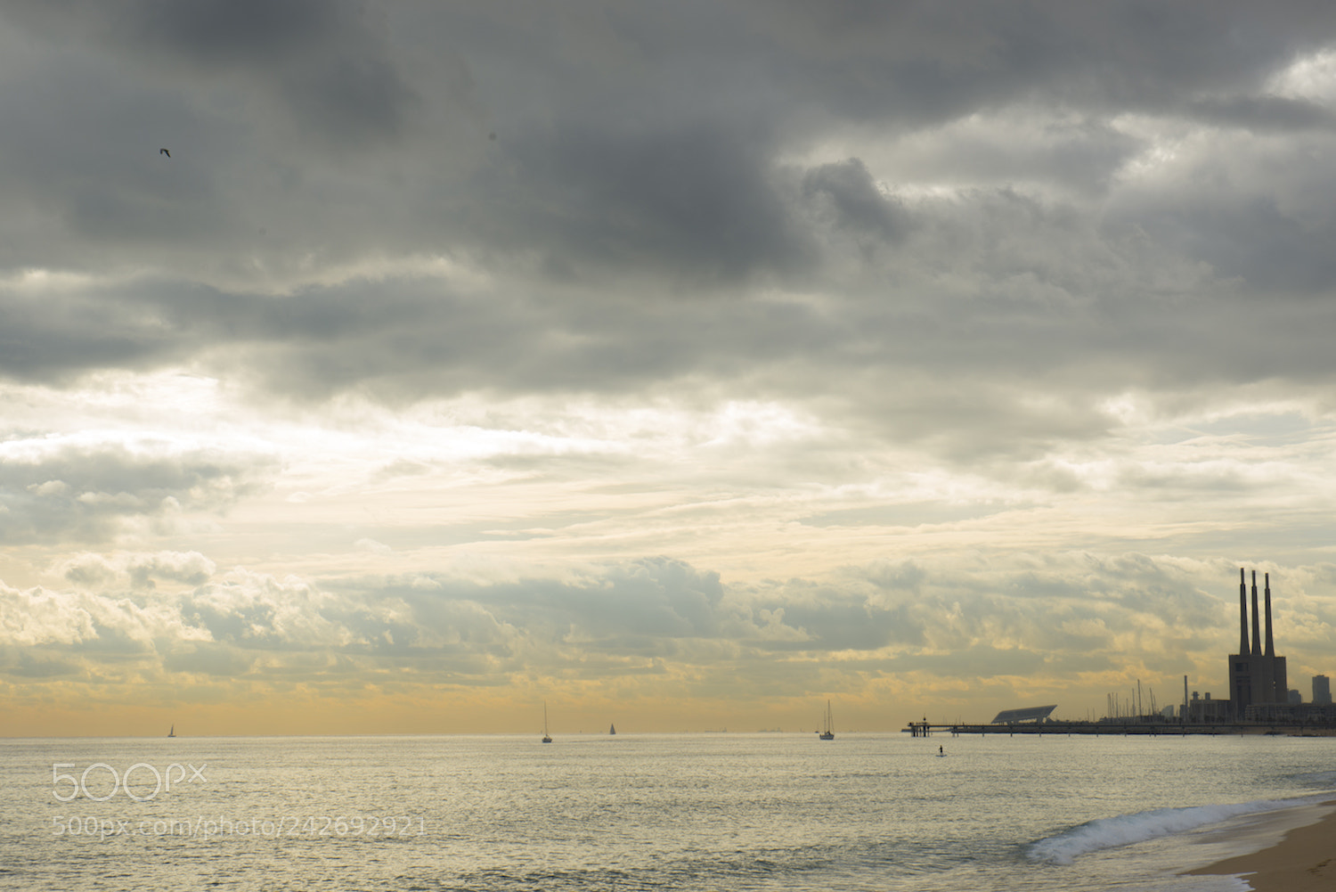 Nikon D600 sample photo. Badalona al mediodía photography
