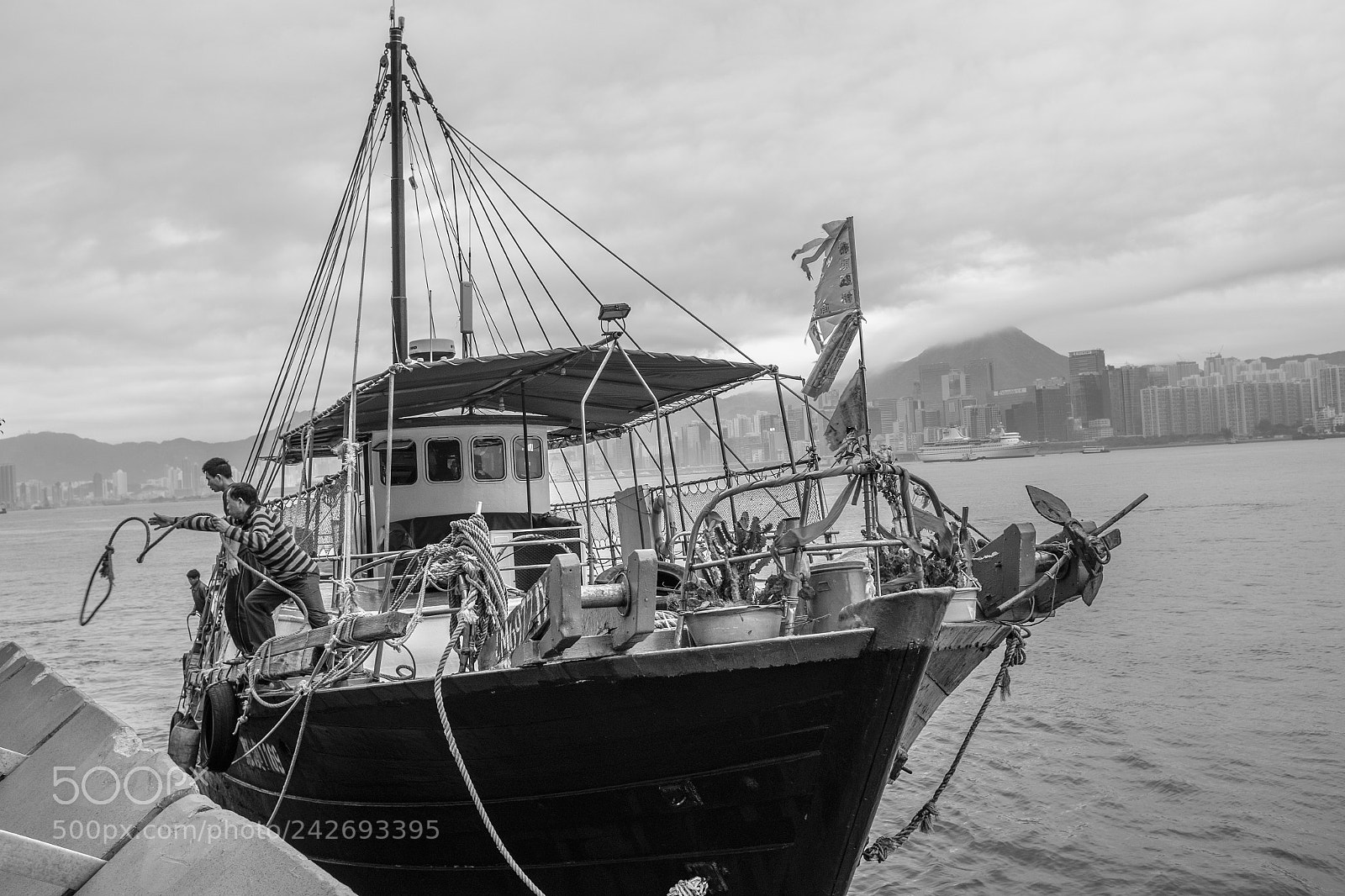Fujifilm X100S sample photo. Rope throwing photography