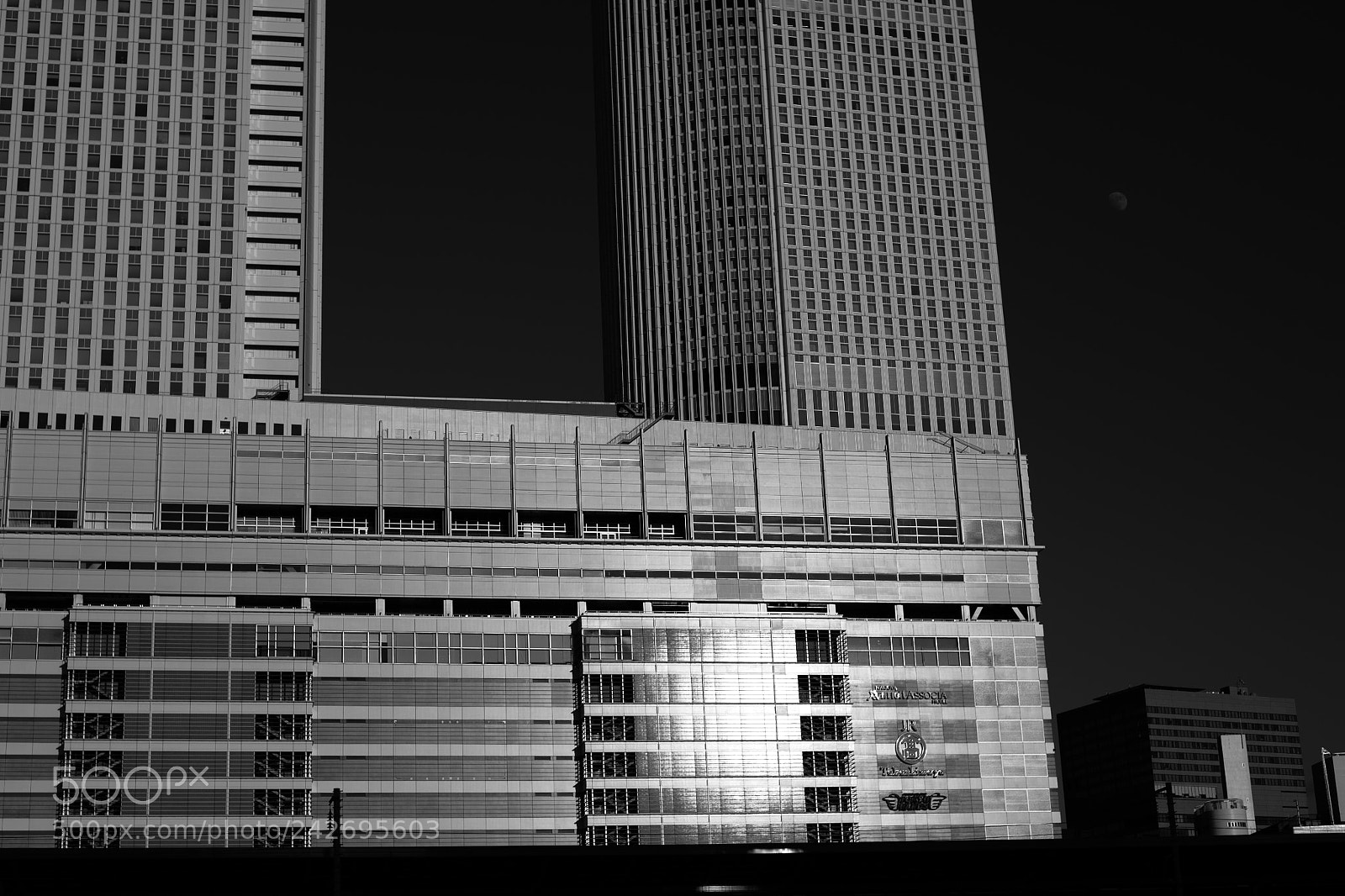 Nikon Df sample photo. Silver building photography