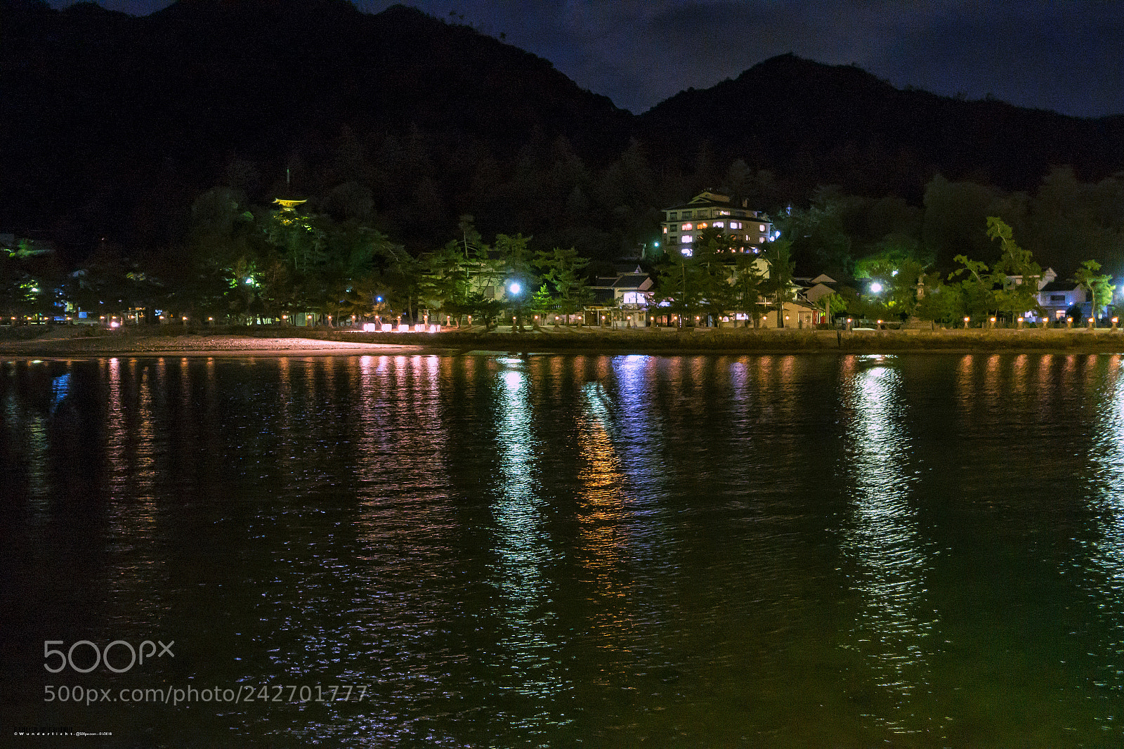 Sony Cyber-shot DSC-RX100 III sample photo. Itsukushima bay i photography