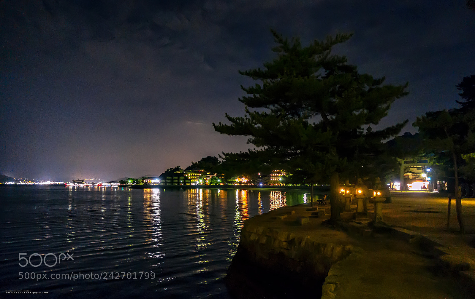 Sony Cyber-shot DSC-RX100 III sample photo. Itsukushima bay ii photography
