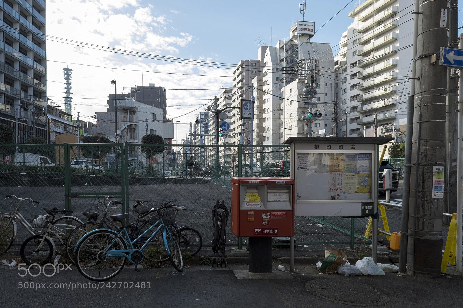 Fujifilm X-T1 sample photo. Tokyo.新宿区市谷柳町 photography