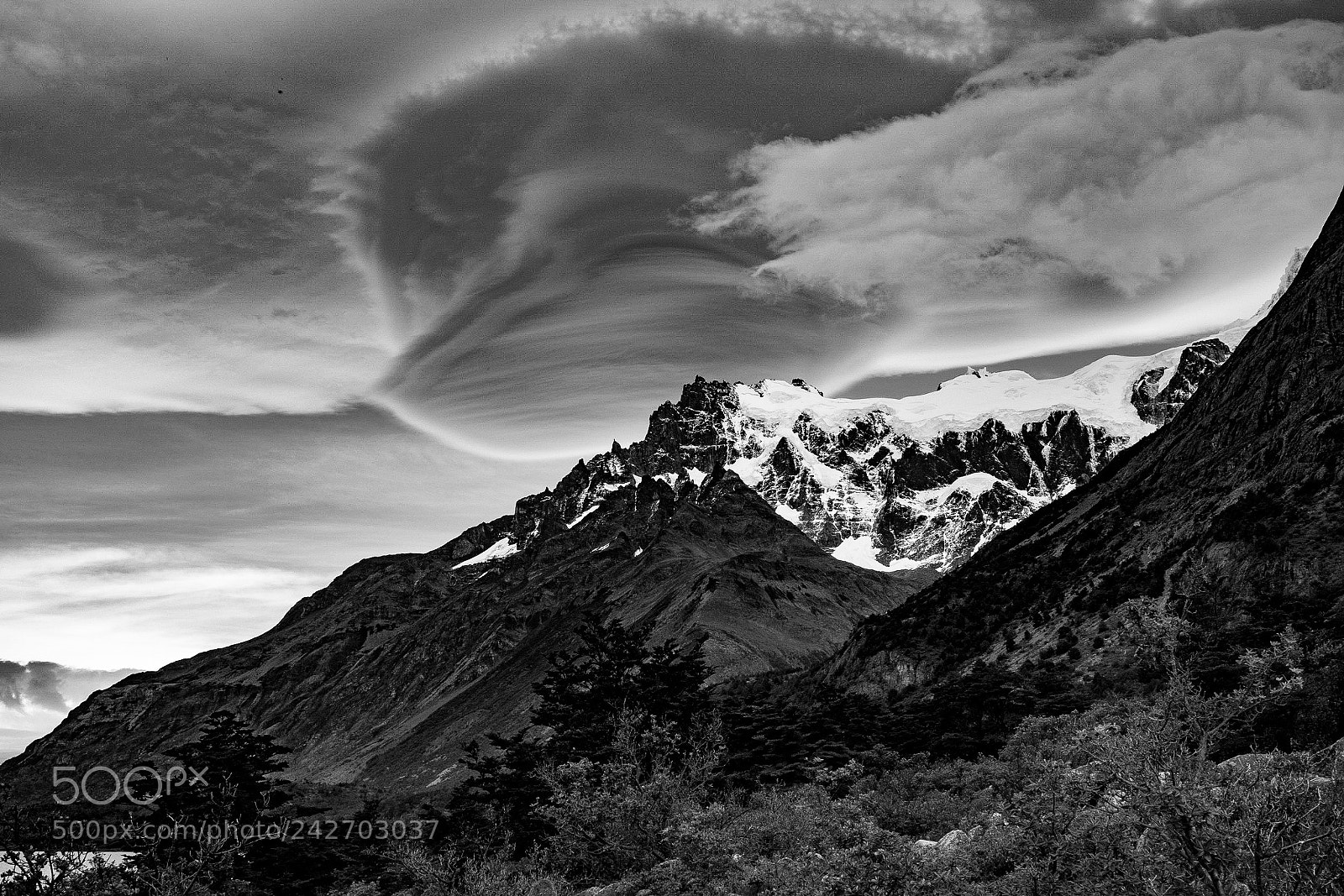 Panasonic Lumix DMC-GX7 sample photo. Lenticular cloud formation photography