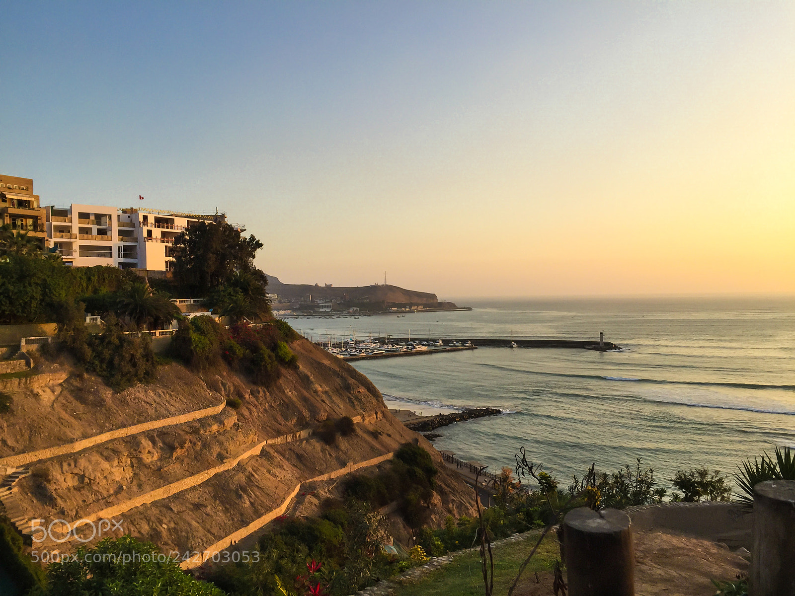 Apple iPhone 6 sample photo. Lima and the ocean photography