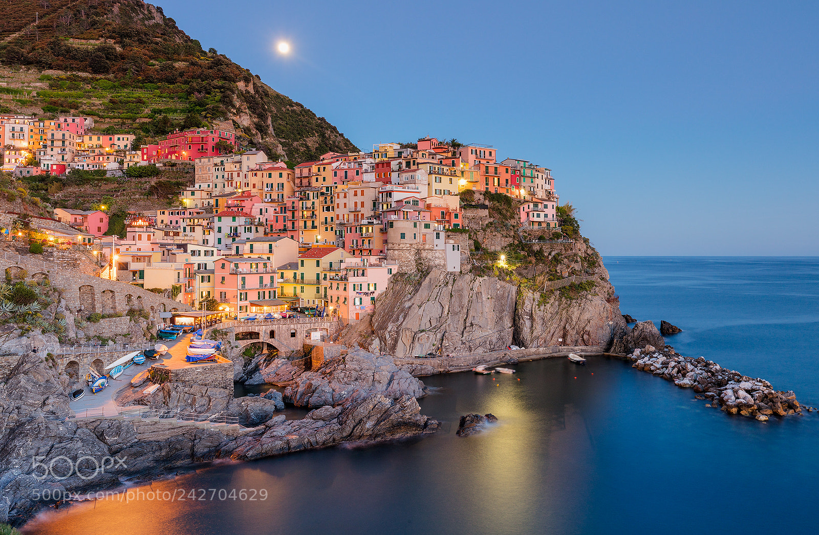 Canon EOS 5DS sample photo. Italy: manarola moonrise photography