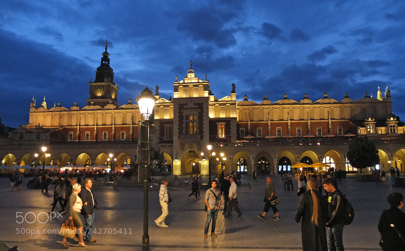 Fujifilm X10 sample photo. Main square krakow photography