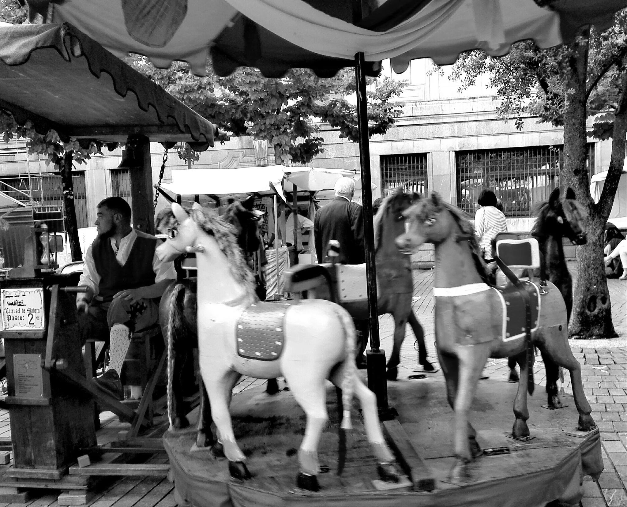 HUAWEI Mate 7 sample photo. Wooden carousel photography
