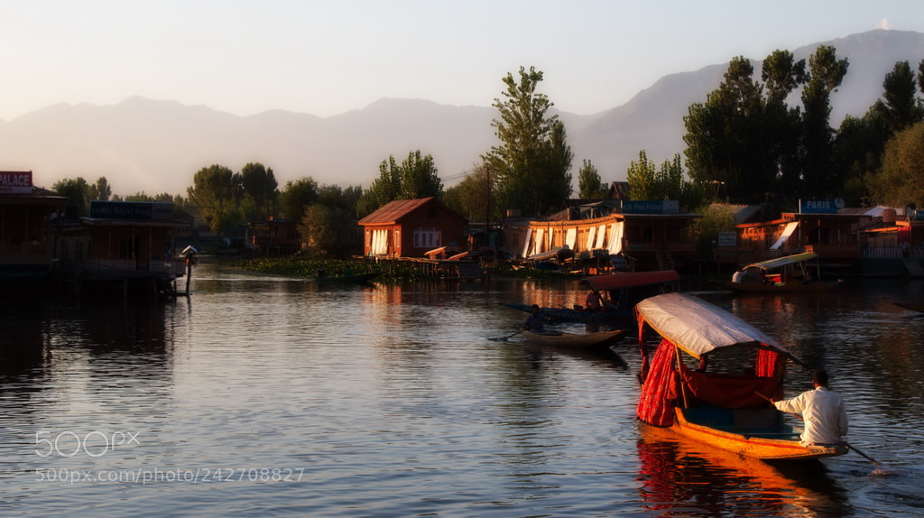Canon EOS 70D sample photo. Sunset in the houseboat photography
