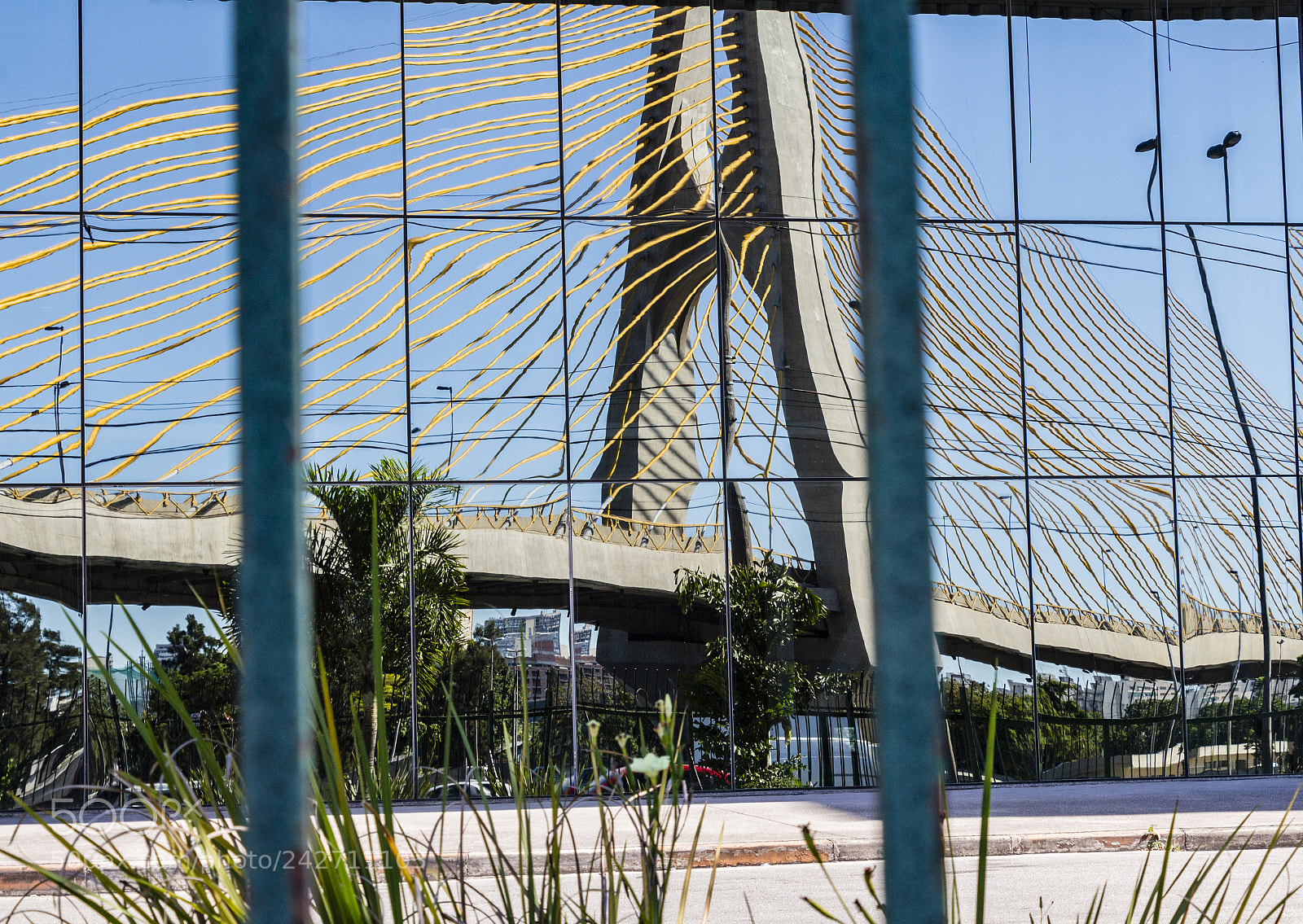 Canon EOS 700D (EOS Rebel T5i / EOS Kiss X7i) sample photo. Reflexo - ponte estaiada photography