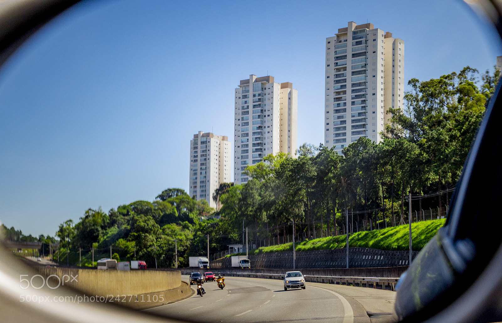 Canon EOS 700D (EOS Rebel T5i / EOS Kiss X7i) sample photo. Reflexo - retroviso photography