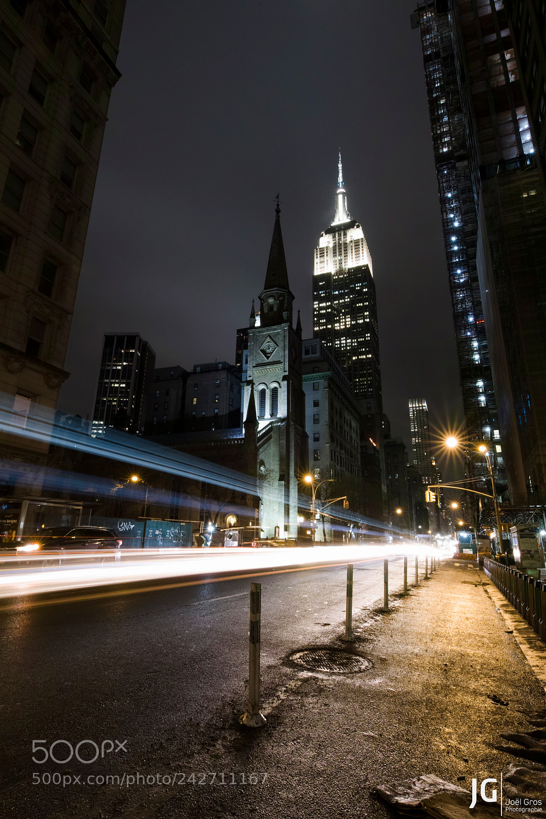 Sigma sd Quattro H sample photo. 5th avenue, nyc. photography