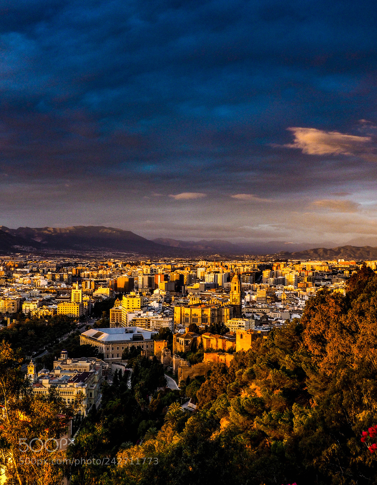 Olympus OM-D E-M10 sample photo. Malaga sunrise photography