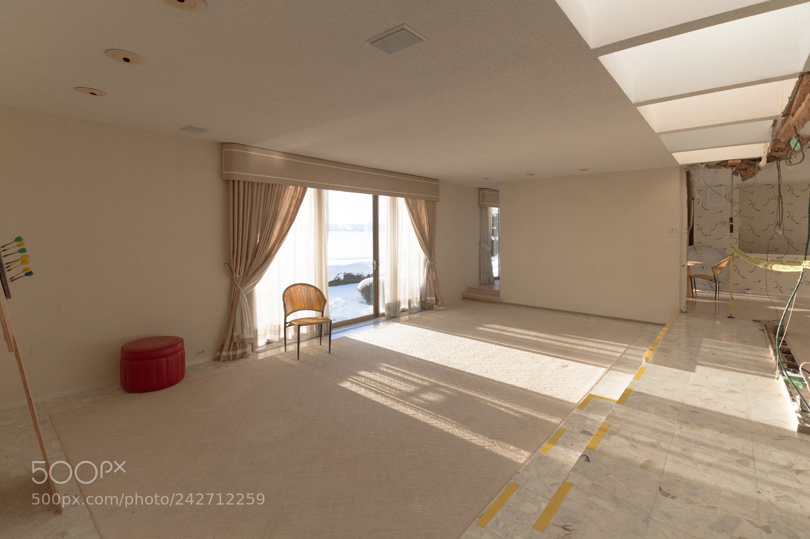 Nikon D3200 sample photo. Abandoned mansion living room photography
