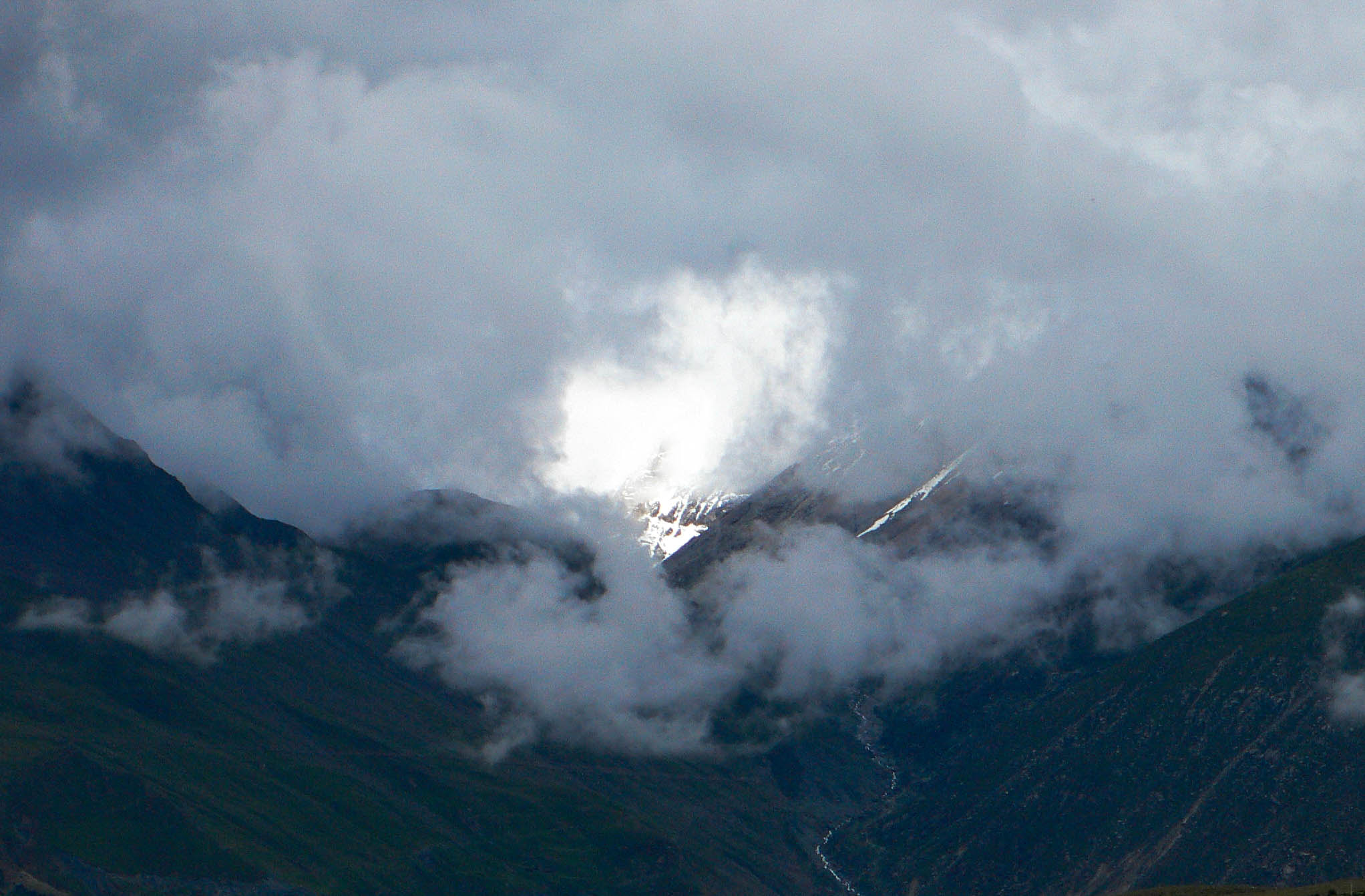 Panasonic DMC-LX1 sample photo. Where you can reach the clouds. photography