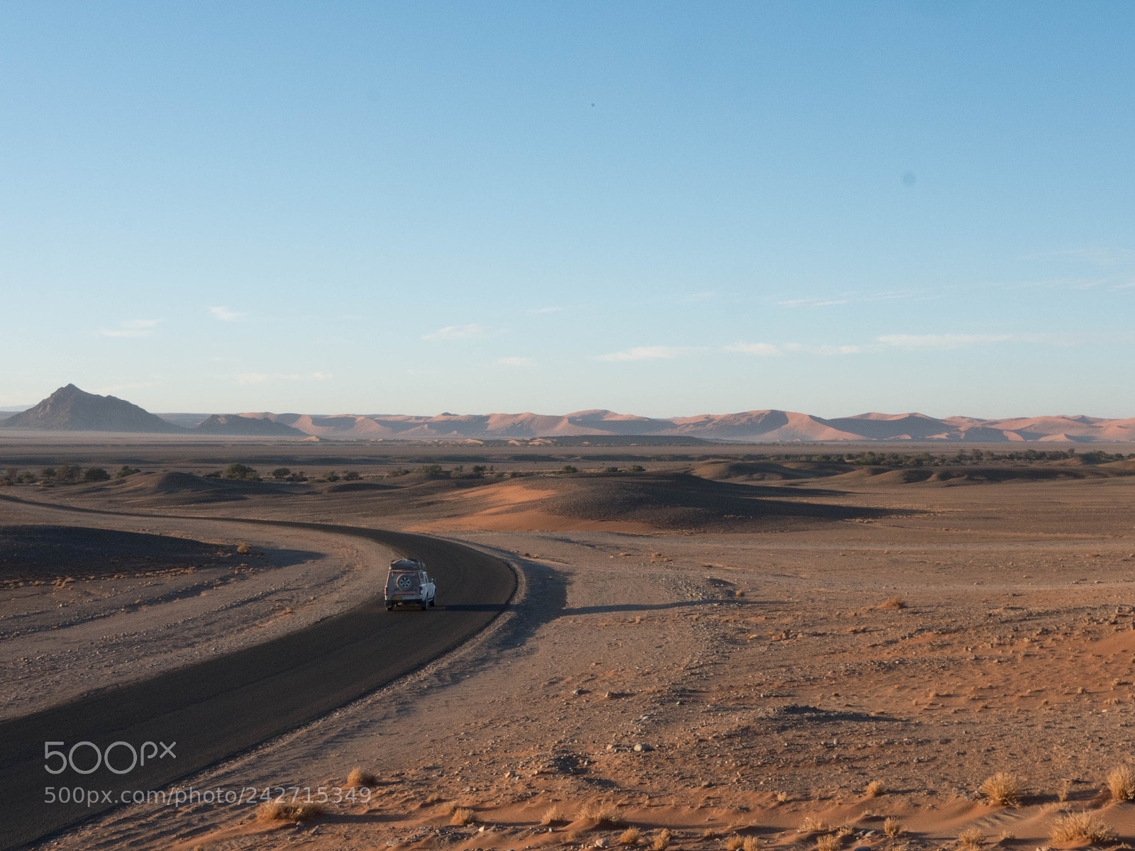 Panasonic Lumix DMC-GX8 sample photo. Desert road photography