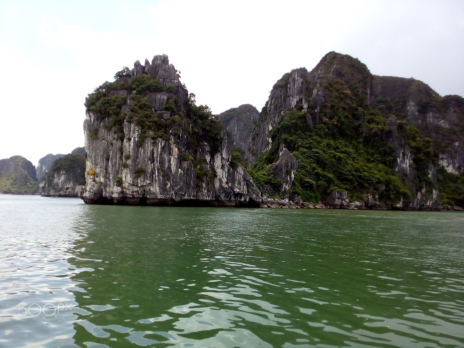 ASUS ZenFone Go (ZC500TG) sample photo. Ha long bay, quang ninh, vietnam. photography