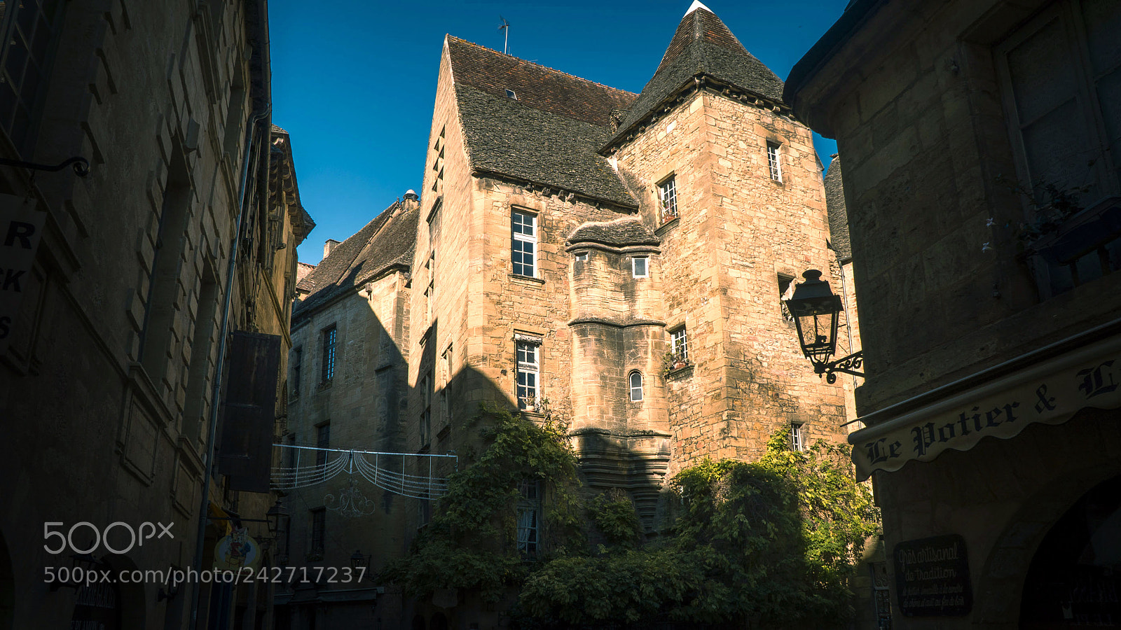 Sony a6500 sample photo. Sarlat photography