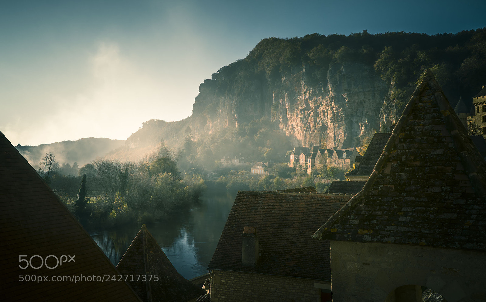 Sony a6500 sample photo. La roque-gageac photography