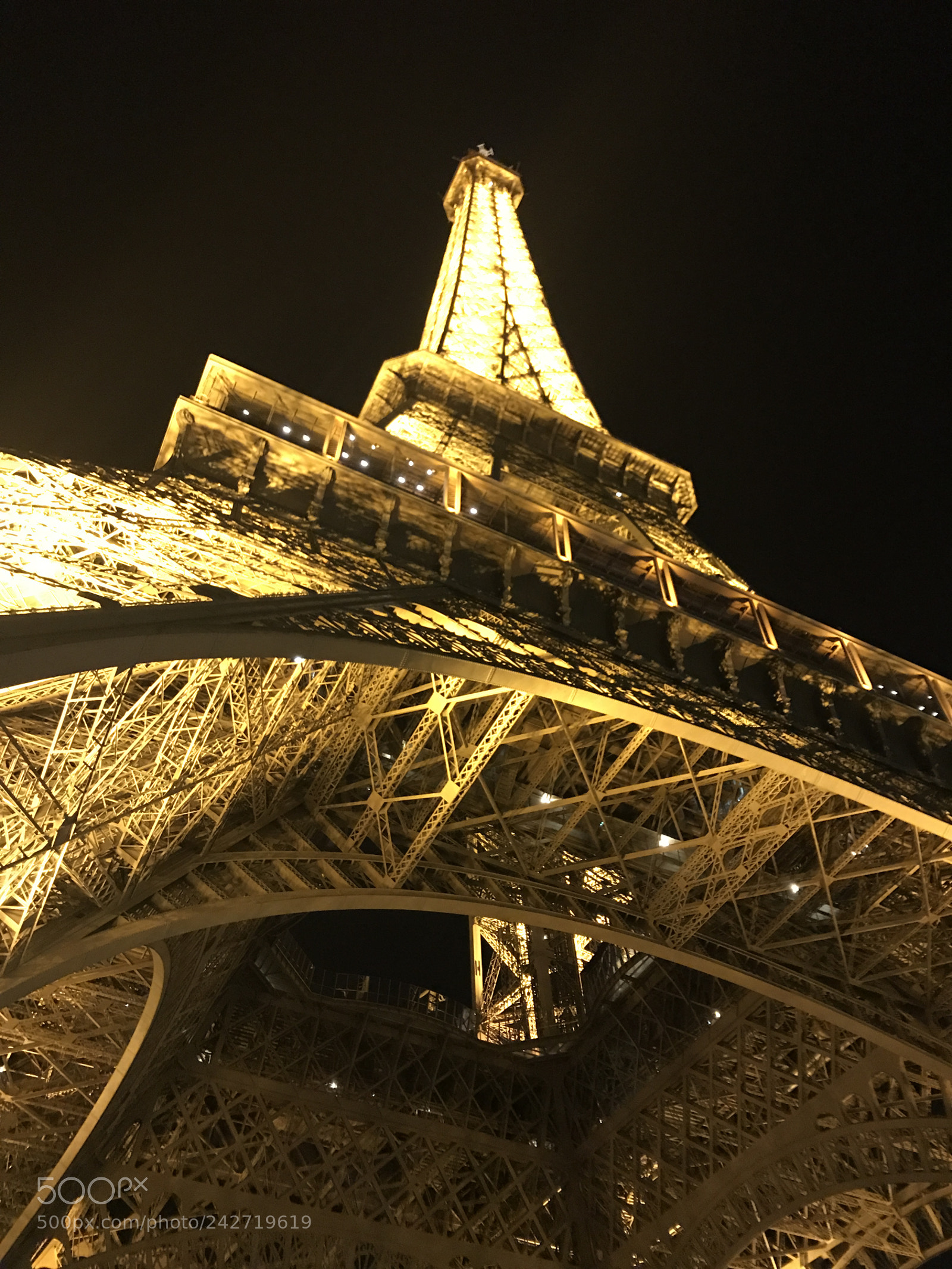 Apple iPhone 7 sample photo. The eiffel tower photography